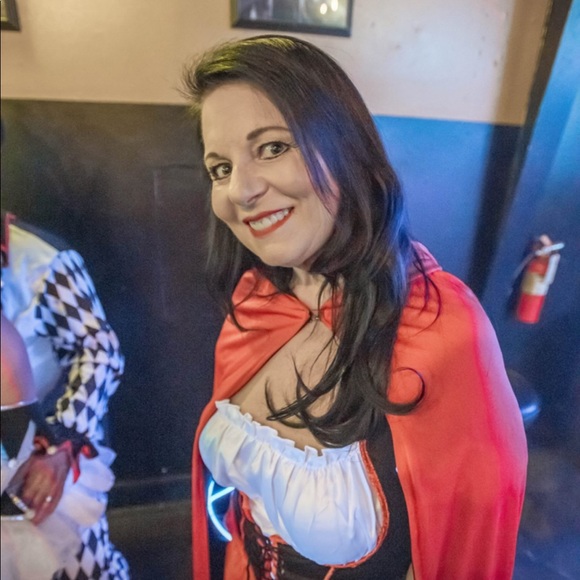 Meet your Posher, Vivian - Picture 4 of 4